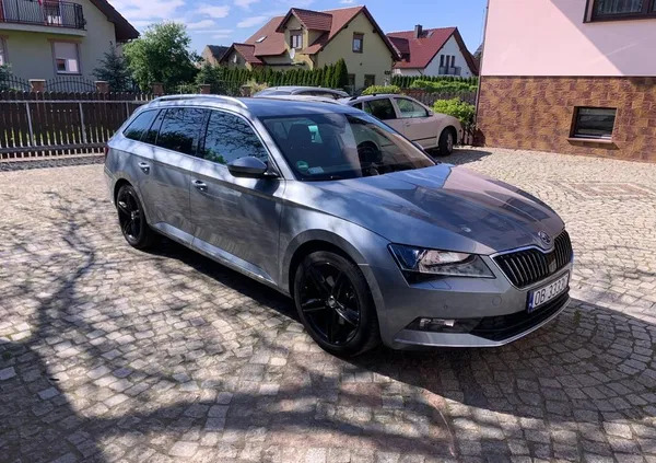 skoda superb Skoda Superb cena 93000 przebieg: 110000, rok produkcji 2019 z Brzeg